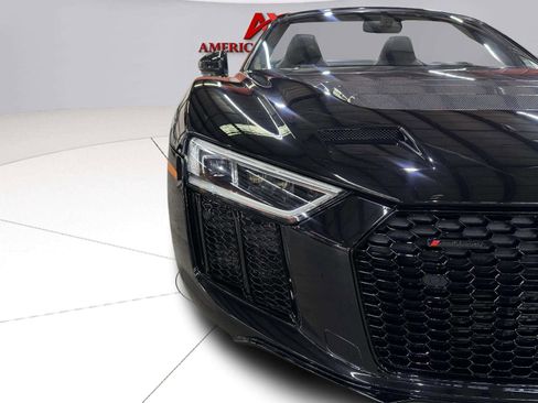 Used 2017 Audi R8 V10 w/ Carbon Exterior Package AWD/4WD image 27