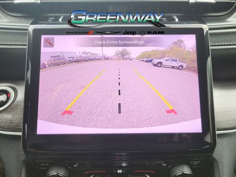 Used 2025 Jeep Grand Cherokee Limited w/ Black Appearance Package RWD image 19