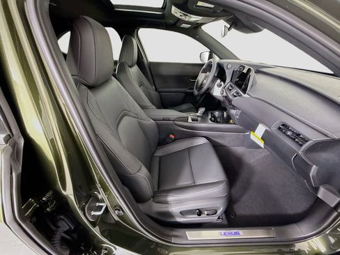 New 2026 Lexus UX 300h FWD image 21