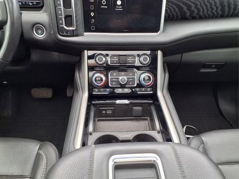 Certified 2024 GMC Yukon Denali w/ Denali Reserve Package AWD/4WD image 26
