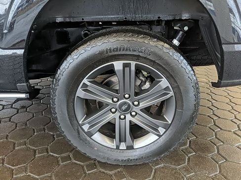 Used 2023 Ford F150 Lariat w/ Equipment Group 502A High image 9