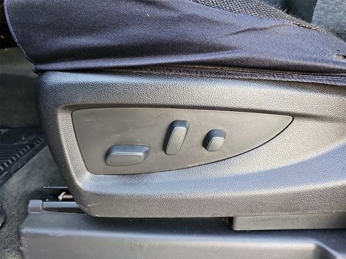 Used 2018 Chevrolet Silverado 1500 LT w/ All Star Edition image 27