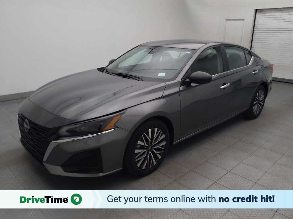 Used 2025 Nissan Altima 2.5 SV FWD image 1