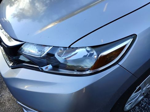 Used 2019 Honda Fit LX image 6