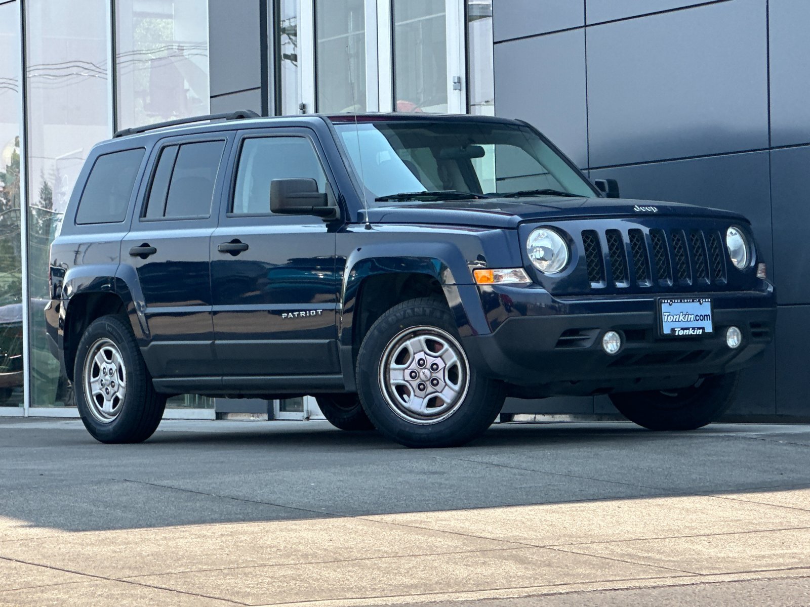 Used 2015 Jeep Patriot Sport FWD image 2