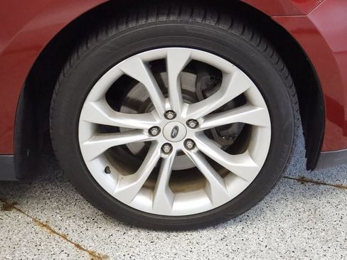 Used 2013 Ford Taurus SEL AWD/4WD image 12