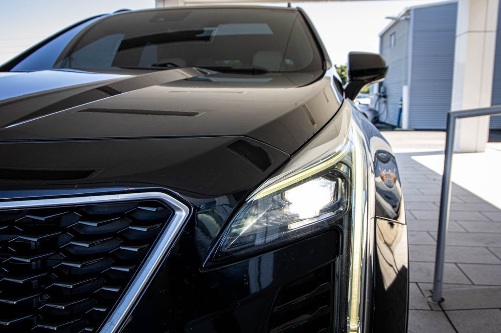 Used 2020 Cadillac XT4 Sport AWD/4WD image 7