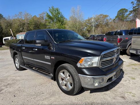 Used 2015 RAM 1500 Lone Star image 3