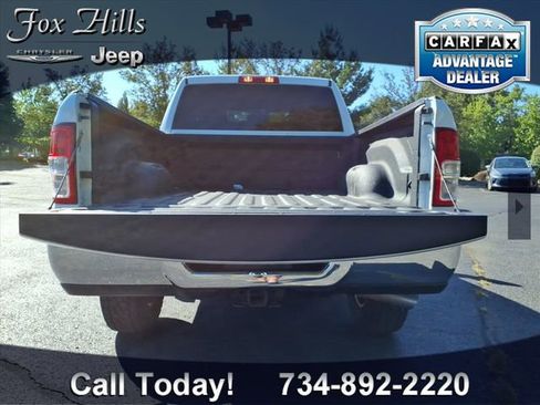 Used 2024 RAM 2500 Big Horn AWD/4WD image 10