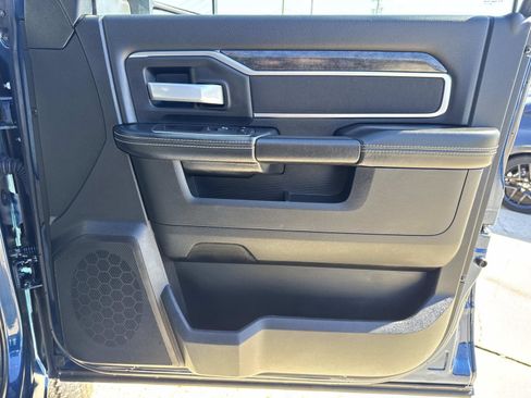 Used 2024 RAM 2500 Big Horn w/ Night Edition image 13