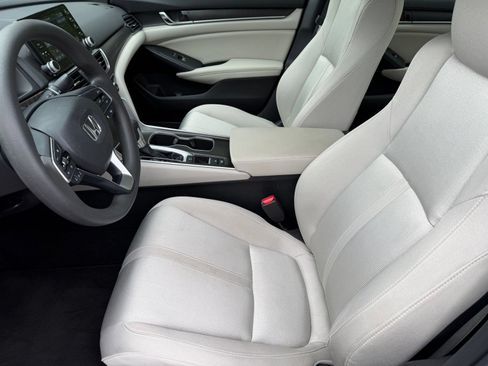 Used 2019 Honda Accord EX image 5