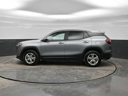 Used 2024 GMC Terrain SLE image 5