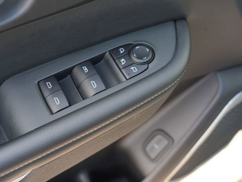 Used 2025 Buick Enclave Preferred image 17