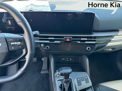 New 2026 Kia Sportage EX image 15