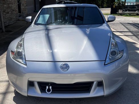Used 2011 Nissan 370Z Touring image 4
