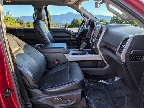 Used 2018 Ford F150 Lariat w/ Equipment Group 502A Luxury AWD/4WD image 17