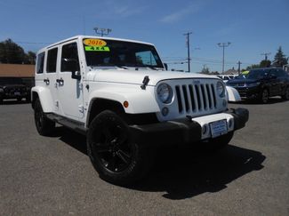 Used 2016 Jeep Wrangler Unlimited Sahara w/ Connectivity Group image 1