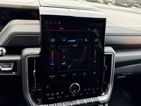 New 2026 GMC Yukon Denali w/ Sun & Power Step Package AWD/4WD image 21
