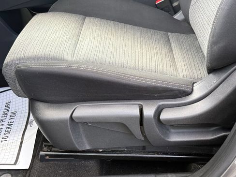 Used 2021 Nissan Rogue S AWD/4WD image 17