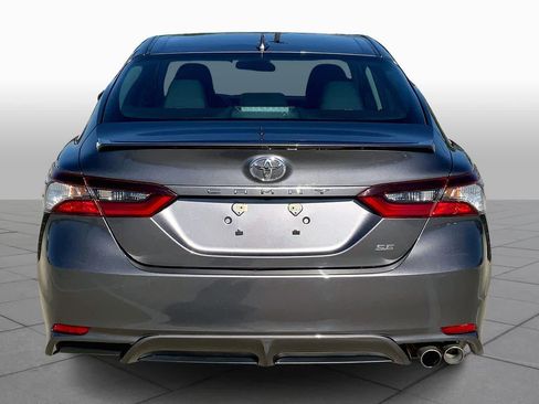 Used 2023 Toyota Camry SE image 5