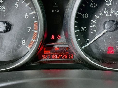 Used 2011 MAZDA MAZDA3 i Touring FWD image 19
