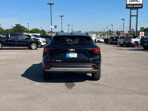 New 2026 Chevrolet Trax LT FWD image 5