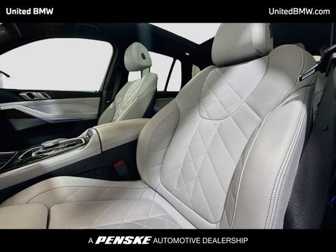 Used 2024 BMW X5 sDrive40i w/ Premium Package RWD image 12
