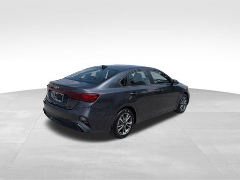 Used 2024 Kia Forte LXS FWD image 6