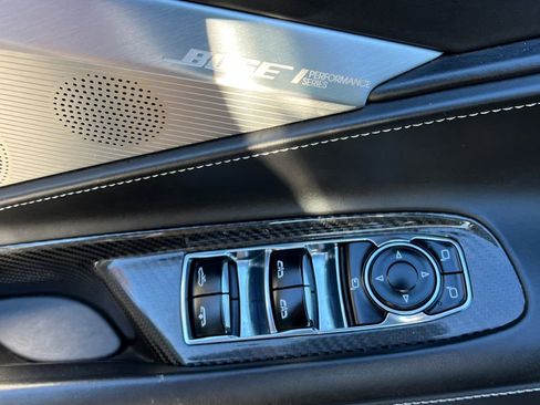 Used 2021 Chevrolet Corvette Stingray Premium Conv w/ Z51 Performance Package image 12