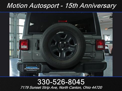 Used 2018 Jeep Wrangler Unlimited Sport AWD/4WD image 6