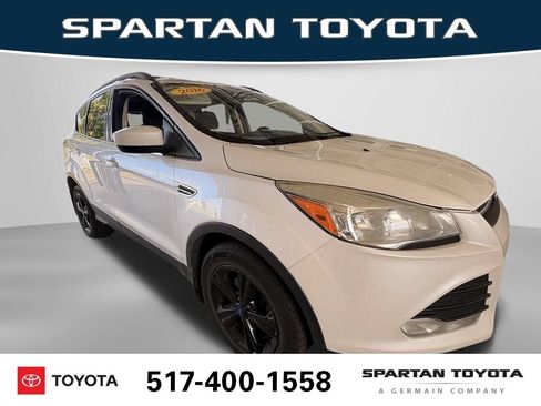 Used 2016 Ford Escape SE w/ Equipment Group 201A AWD/4WD image 7