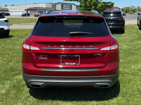 Used 2016 Lincoln MKX Reserve FWD image 6