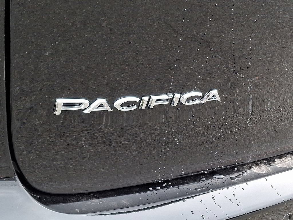 New 2026 Chrysler Pacifica Select FWD image 45