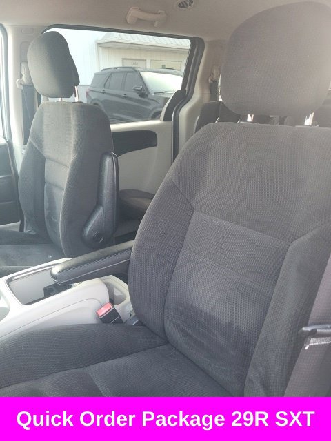 Used 2014 Dodge Grand Caravan SXT FWD image 14
