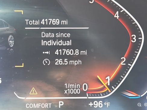 Used 2022 BMW 330i Sedan w/ Premium Package 2 RWD image 13