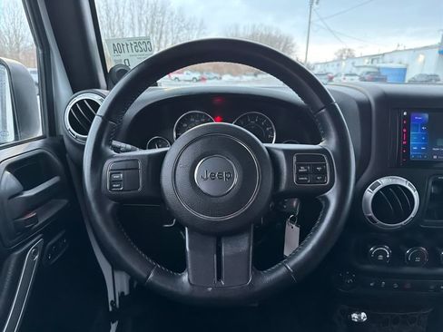 Used 2014 Jeep Wrangler Unlimited Rubicon w/ Max Tow Package image 17