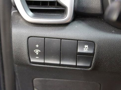 Used 2018 Kia Sportage LX AWD/4WD image 15