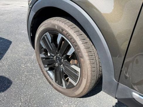 Used 2023 Kia Telluride SX Prestige AWD/4WD image 8