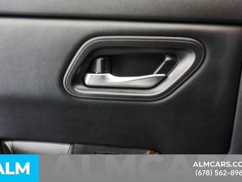 Used 2024 Nissan Rogue SV FWD image 50