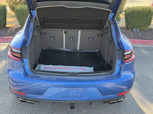 Used 2018 Porsche Macan Turbo image 6