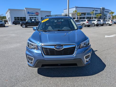 Used 2020 Subaru Forester Limited image 9