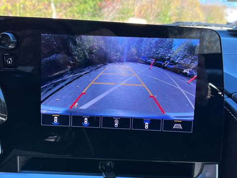 Used 2021 Chevrolet Corvette Stingray Premium Conv w/ Z51 Performance Package image 18