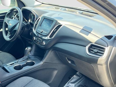 Used 2021 Chevrolet Equinox LT FWD image 27