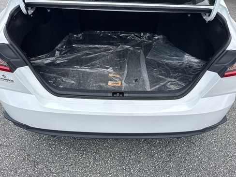 Certified 2025 Toyota Camry SE FWD image 18