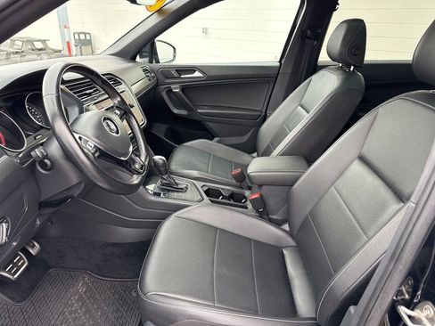 Used 2021 Volkswagen Tiguan SE R-Line image 22