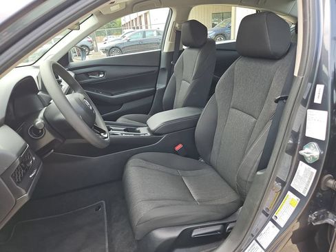 Used 2025 Honda Accord LX image 25