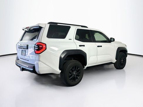 Used 2026 Toyota 4Runner SR5 AWD/4WD image 9
