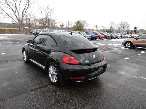 Used 2017 Volkswagen Beetle 1.8T SE image 6