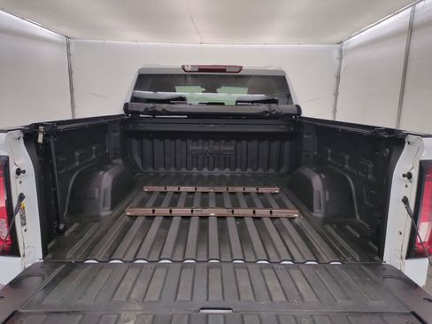 Used 2023 GMC Sierra 1500 SLT w/ SLT Convenience Package AWD/4WD image 30