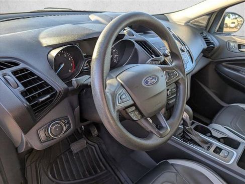 Used 2019 Ford Escape S image 10